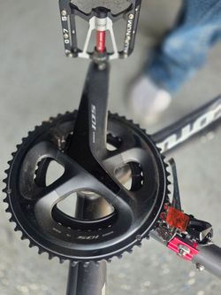 Shimano 105 crankset. New zero miles on it.
