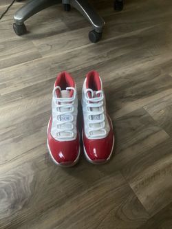 Jordan 11’s size 10