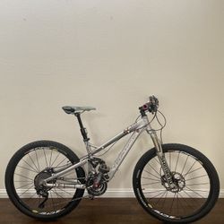 full suspension mountain bike xs