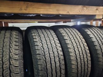 Used Set 265 65 18 Include Mount 