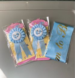 Baby Shower Mommy & Daddy To Be Badge Set