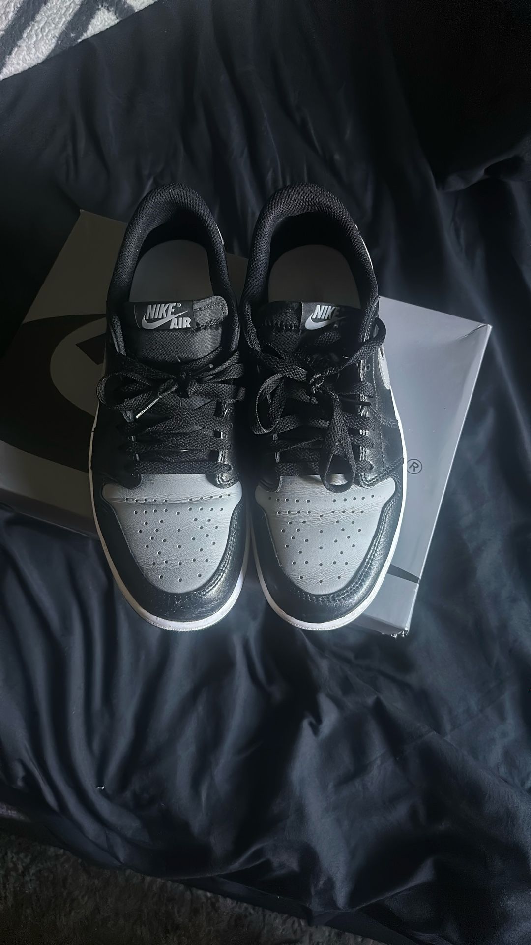 Air Jordan 1 Low Shadow 