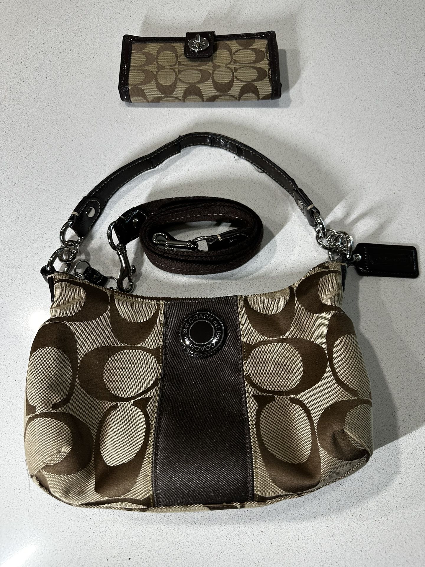 Coach Women’s Crossbody Bag And Wallet Set. Short Handle Has Some Wear And Tear.