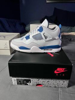 Jordan 4 Military Blue size 10