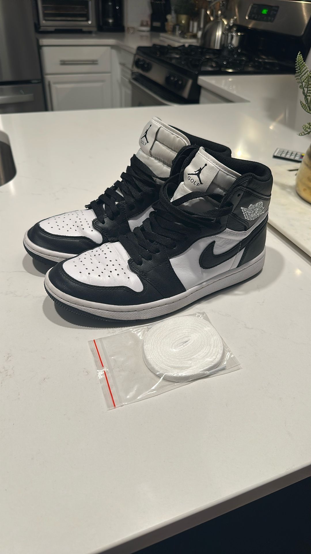 Nike AIR JORDAN RETRO I MID CASUAL SHOES