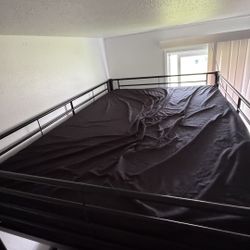 Twin Size Bunk Bed 