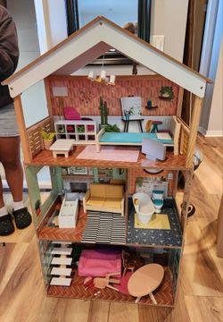 Large Dollhouse