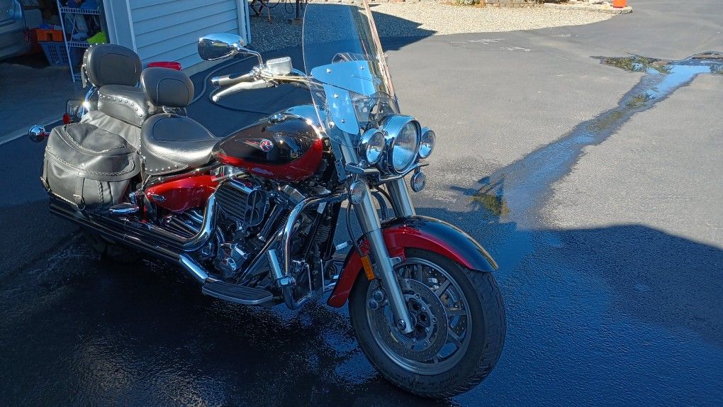 2004 Yamaha Roadstar Silverado