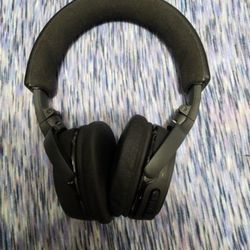 BOSE BLUETOOTH HEAD PHONES  7GCX