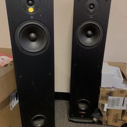 Pair Of Polk R30 Floor Standing Speakers 