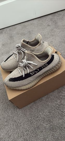 Men’s Yeezy Boost 350 V2