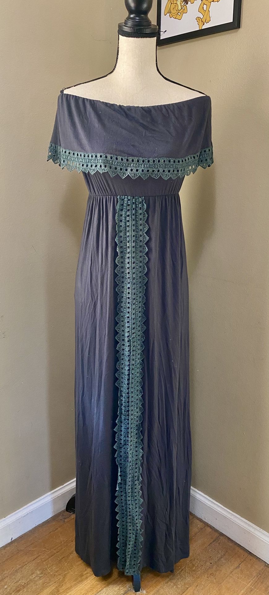 Gray Strapless Boho Peasant Maxi Dress Crochet Lace Ruffle Front Slit Womens L