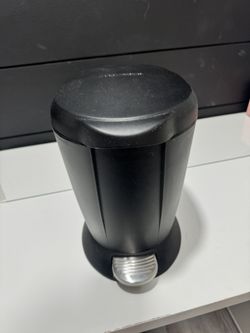 Simplehuman Trash Bin