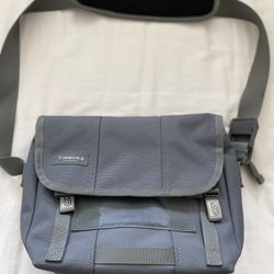 Timbuk2 Classic Messenger Bag - general for sale - by owner