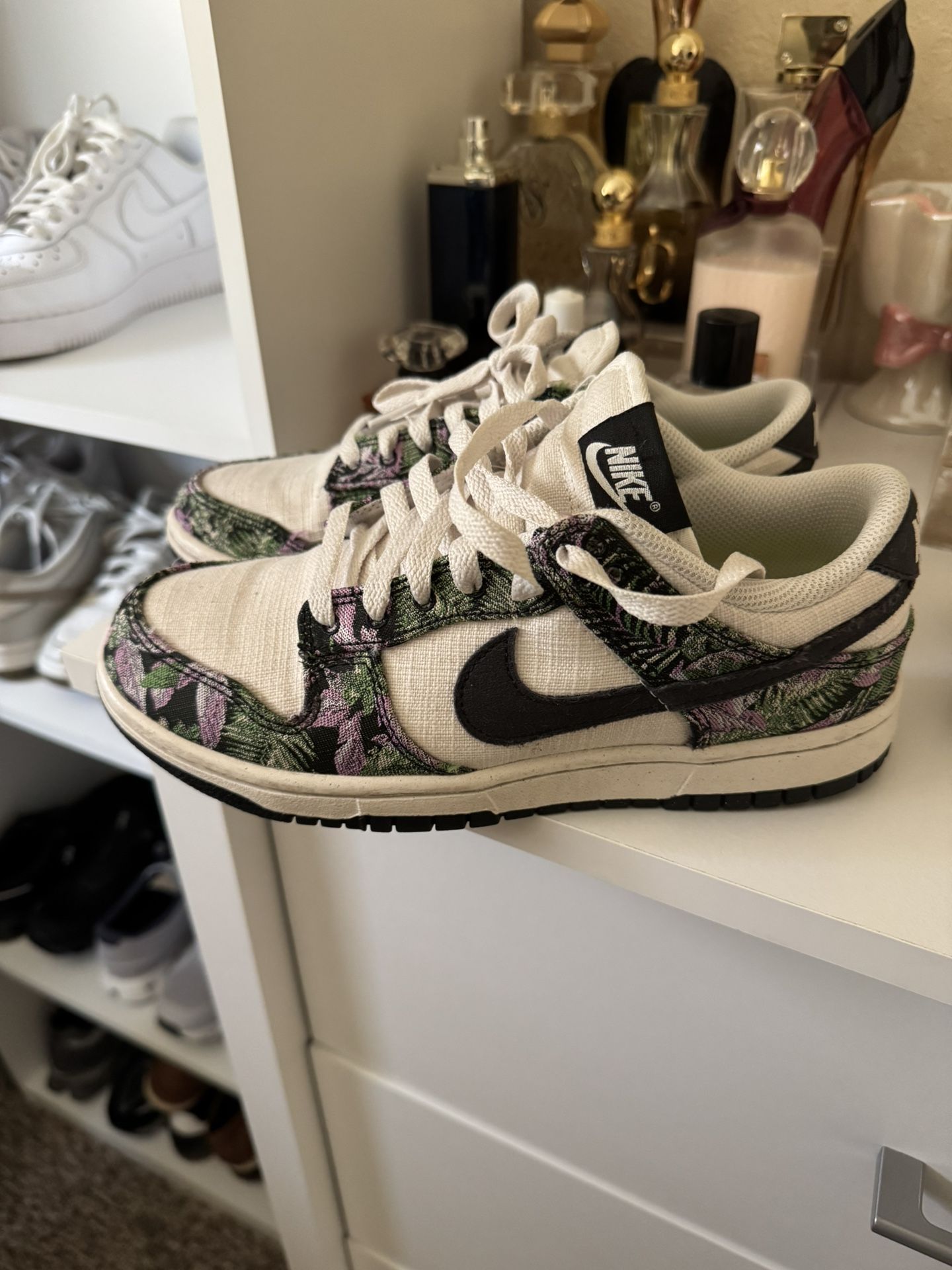 Nike Dunks 