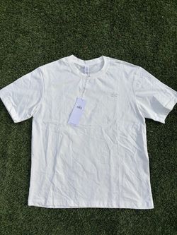 All shirt brand new‼️ size medium
