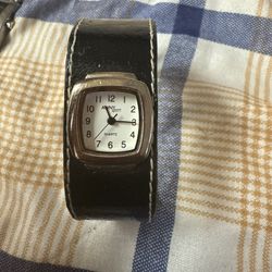 Woman Quartz Sport Watch 