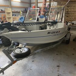 2004 Smoker Craft Tracer