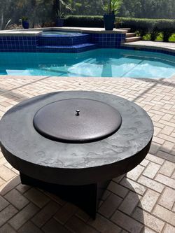 Round Outdoor Fire Pit with Cover