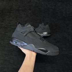 JORDAN 4 “BLACK CAT” SIZE 10.5 MENS