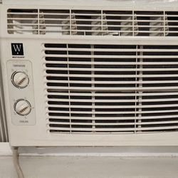 Window  Air  Conditioner 5000Btu/h