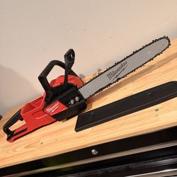 Milwaukee M18 FUEL Brushless 16in. Chainsaw (Tool Only)