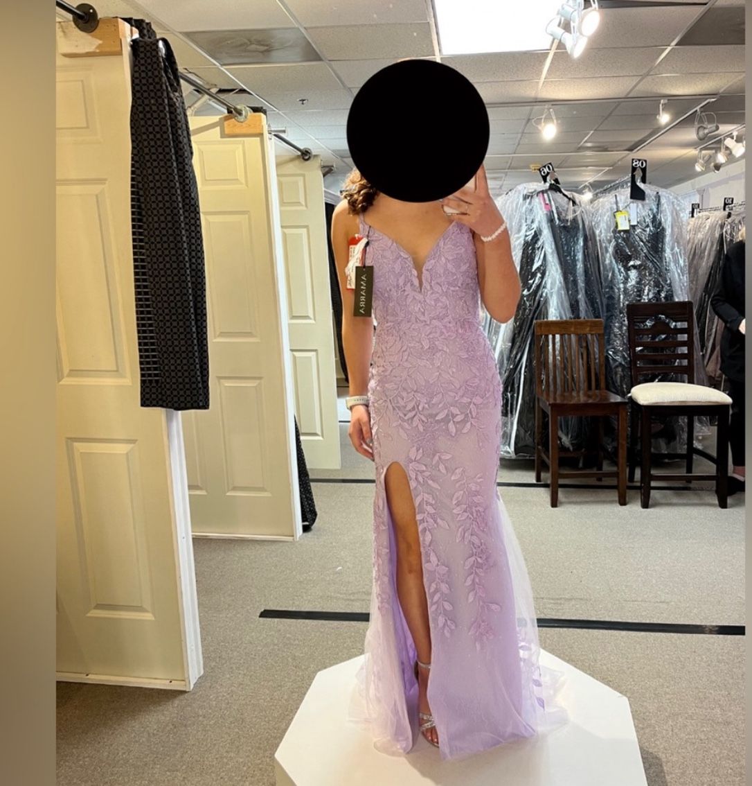 AMARRA style 20042 size 4 prom dress in lilac