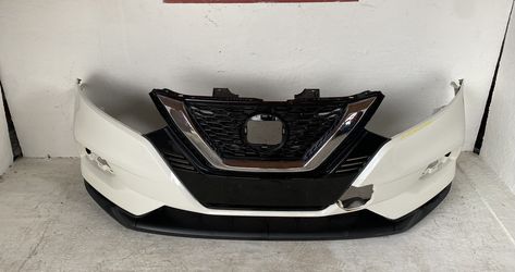 2020-2022 Nissan Rogue Sport front bumper (10u)