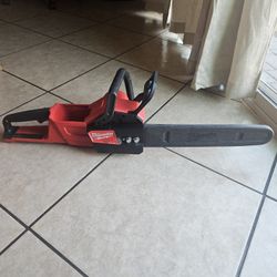 Milwaukee 16" Chainsaw 
