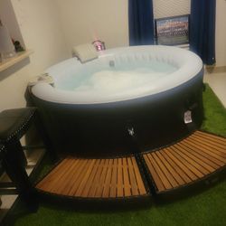 hot tub !! 