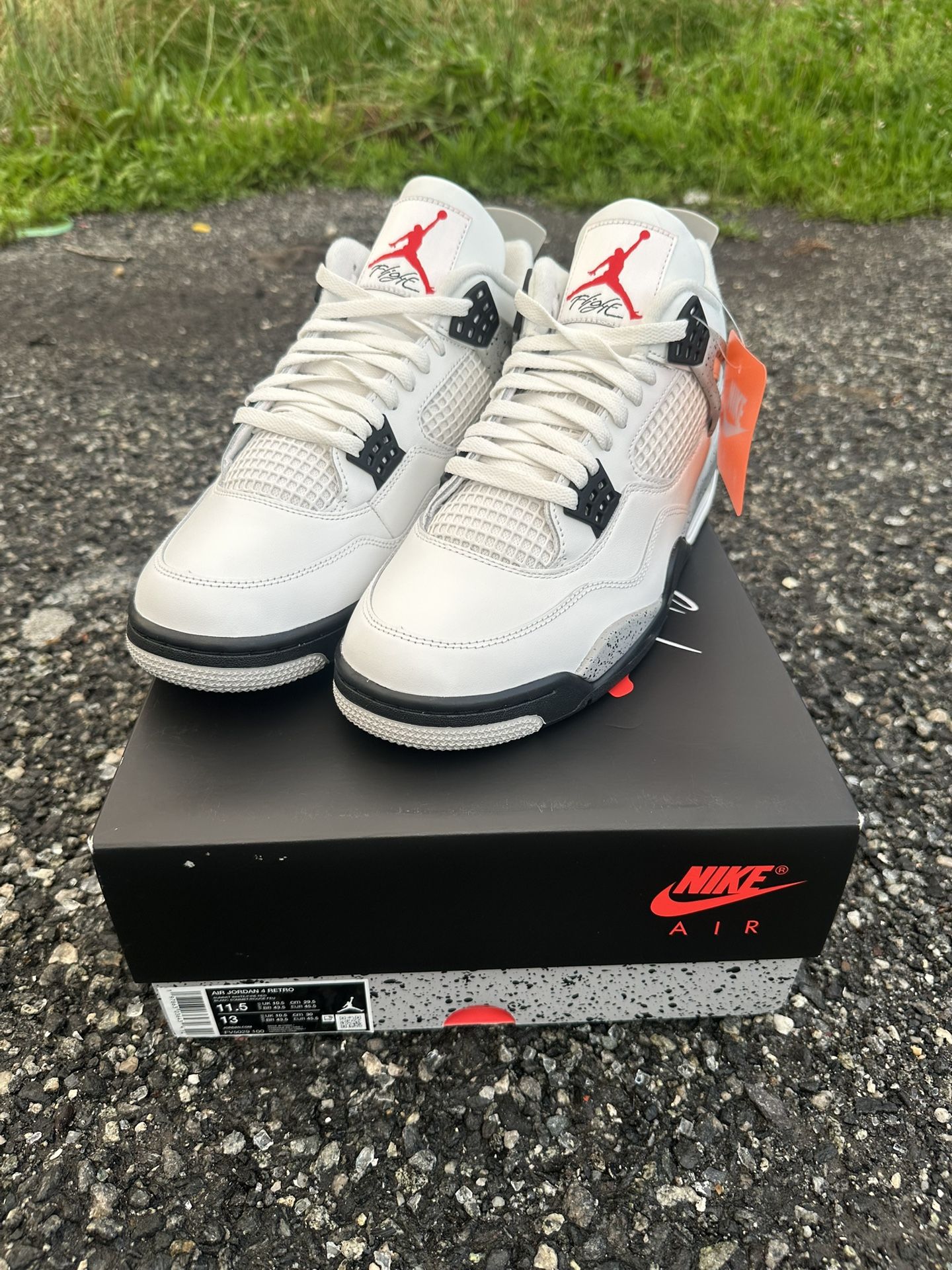 Jordan 4 white Cement