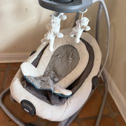 Graco DuetSoothe Baby Swing