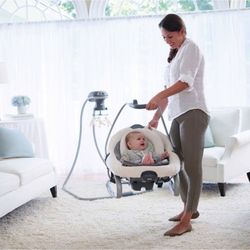Graco Baby Swing – Excellent Condition! Hardly Used | Smoke-Free & Pet-Free Home