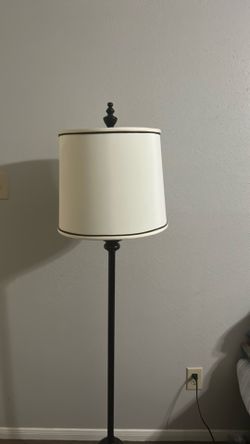 Bedside Lamp – Soft, Warm Light