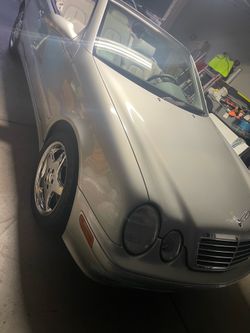 2000 Mercedes Benz CLK 320