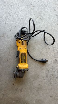 DEWALT 4-1/2” Angle Grinder – Works Great