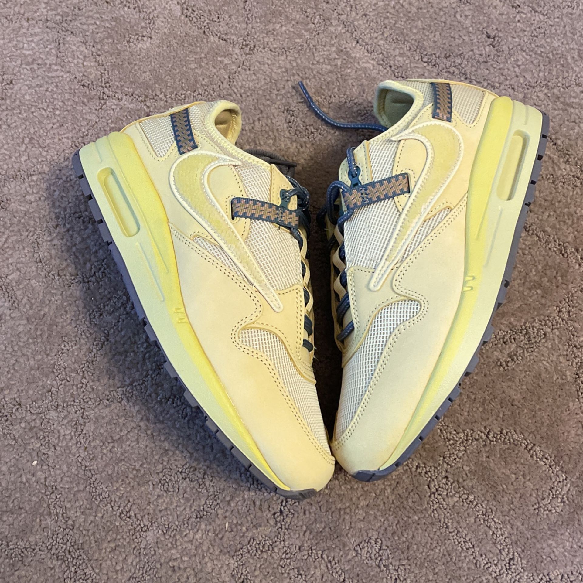 Nike Air Max 1 X Cactus Jack Saturn Gold Size 7.5