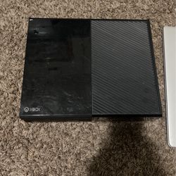 Xbox one In Good Condition And A Chromebook