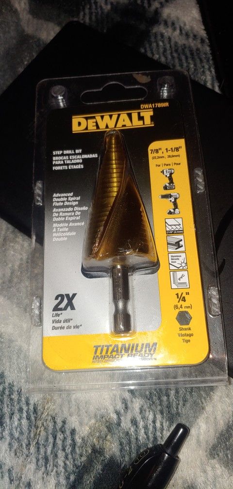 BRAND NEW DEWALT STEP DRILL BIT