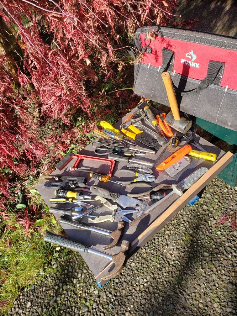 Husky toolbag with tools