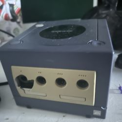 GameCube With Broken Player 1 Controller Port