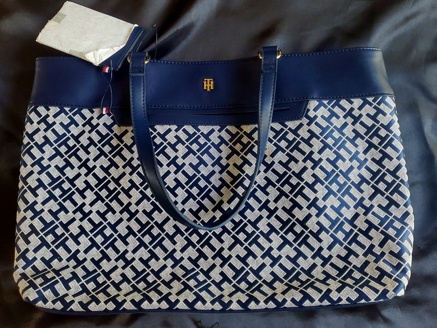Tommy Hilfiger Tote Bag w Pouch (New w Tags)