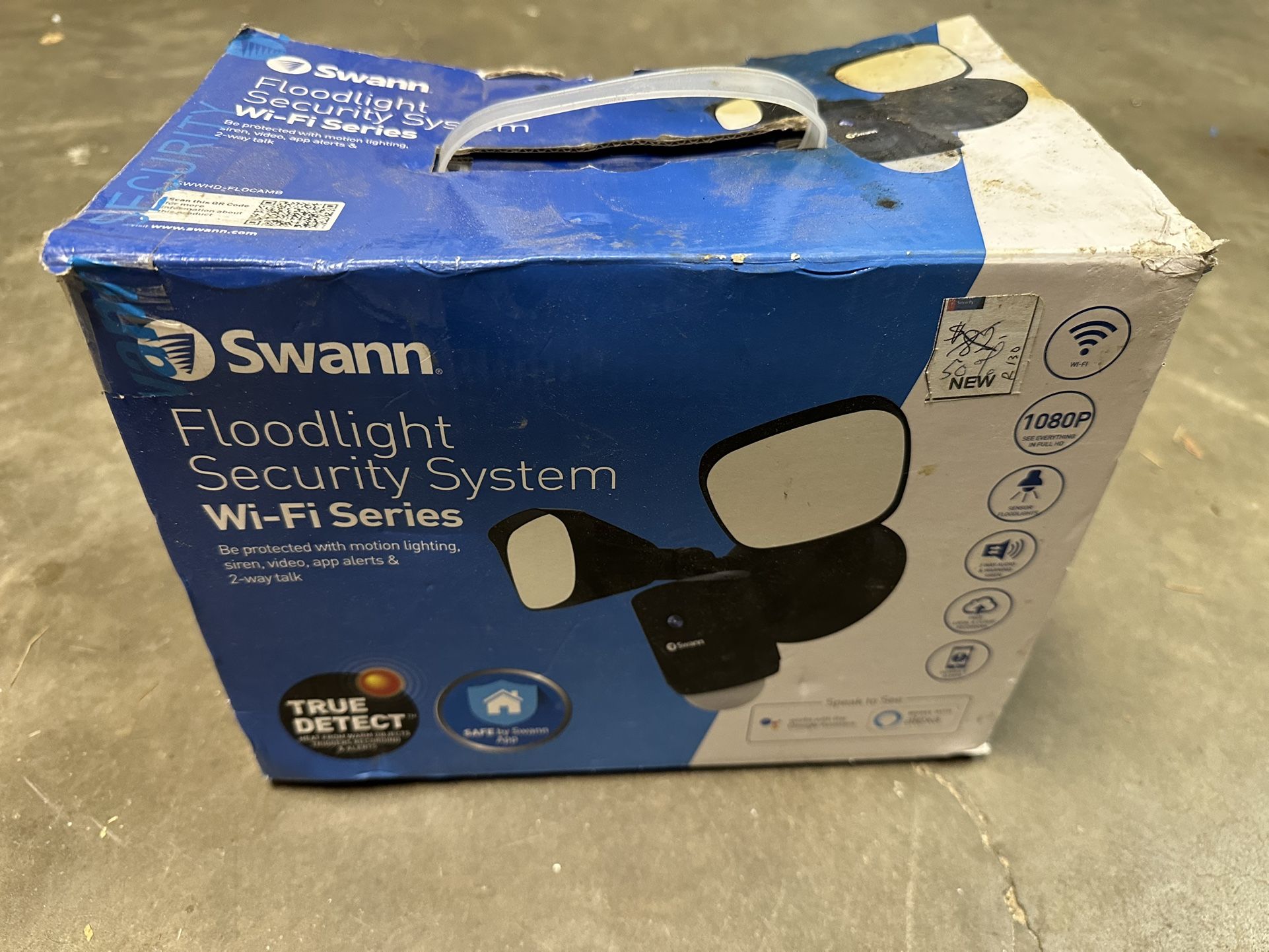 Swann Wi-Fi Floodlight Security System with True Detect