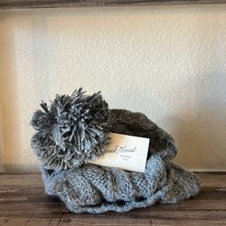 Universal Thread Grey Cable Knit Pom Pom Beanie