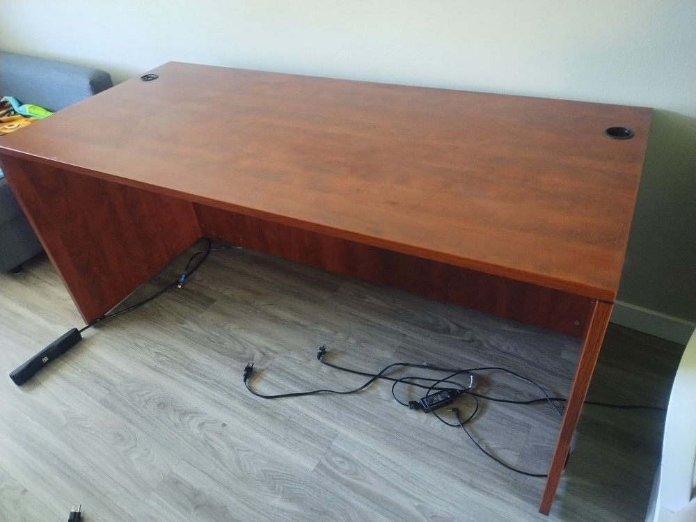 Desk Free