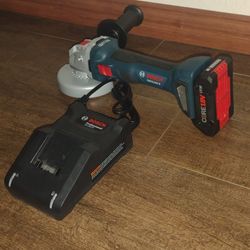 BOSCH 18V XLOCK GRINDER KIT 