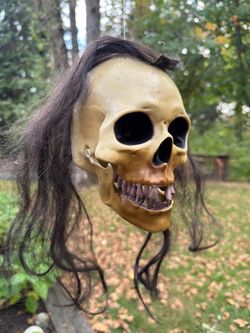 Halloween Motion-Activated Skull