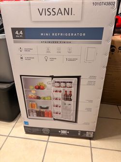 Mini fridge