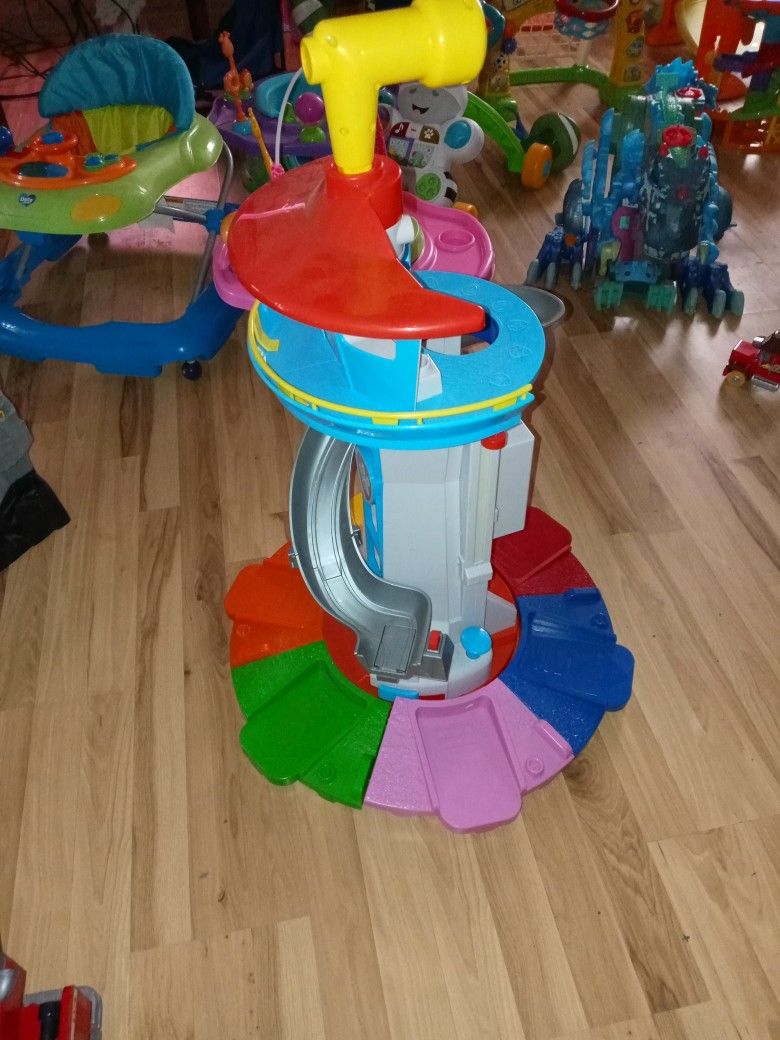 Paw Patrol Tower With Lights And Sound.