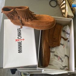 Minnetonka Bootie